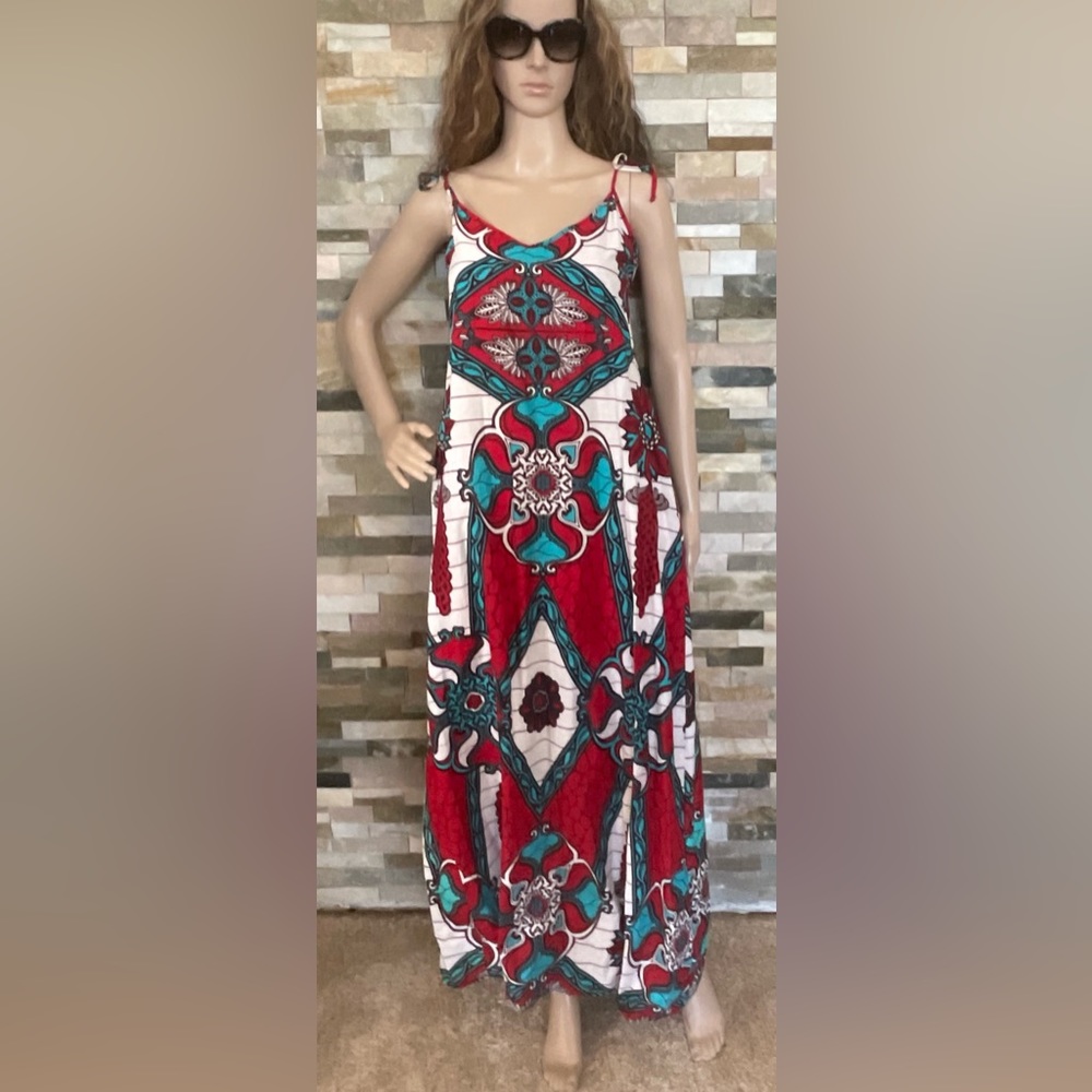 Beautiful Vibrant Summer Dress With Pockets